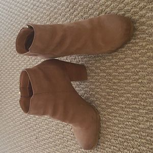 Suede-like camel ankle boots. Size 8. Heel 3.25". Aldo